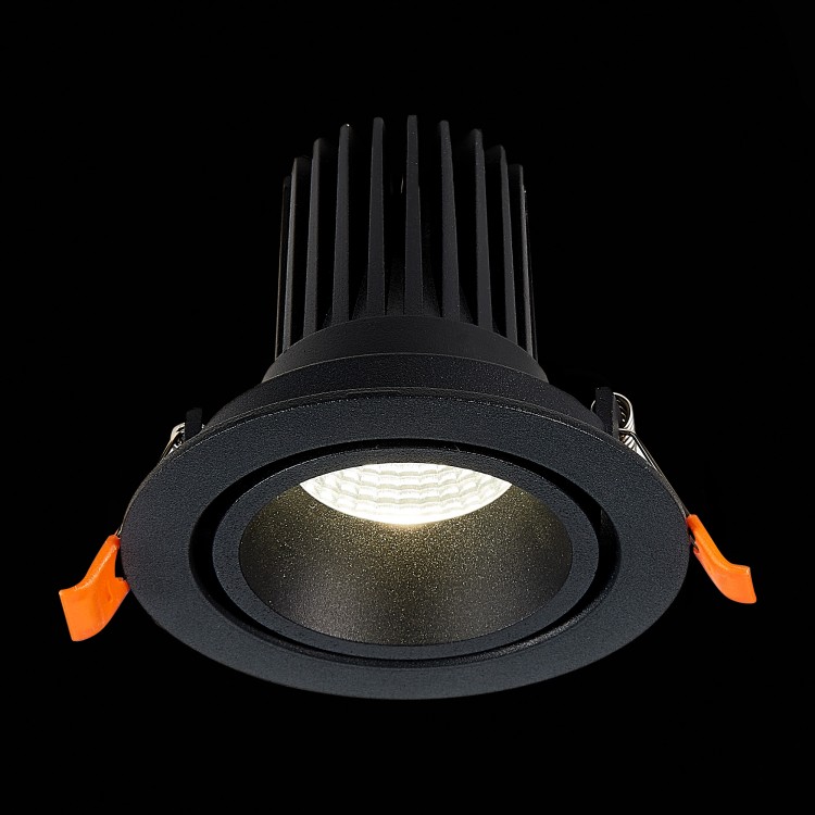 ST705.448.10 Св-к встр. Черный LED 1*10W 4000K 750Lm Ra>90 38° IP20 D102xH85 170-240V ST705