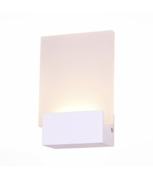 SL580.111.01 Светильник настенный ST-Luce Белый/Белый LED 1*6W 4000K LUOGO