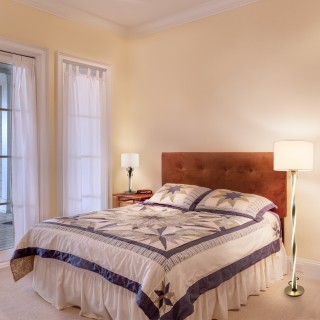 Настольная лампа с LED подсветкой 993 белый / никель-foto3